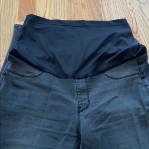 Just Black Hidden Bump Panel Maternity Jeans